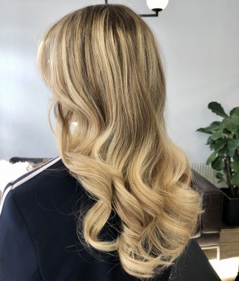vit blond hårfärg
